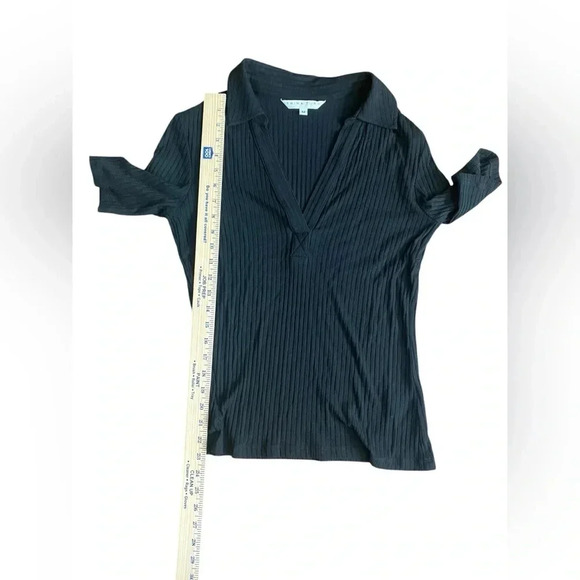 Trina Turk Black short sleeve ribbed shirt with collar size M - Picture 4 of 8